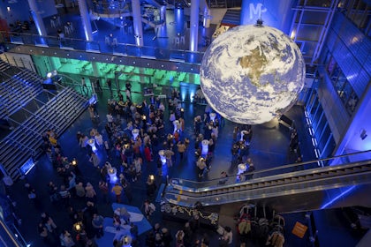 Atrium 4