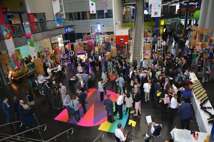 Atrium 7