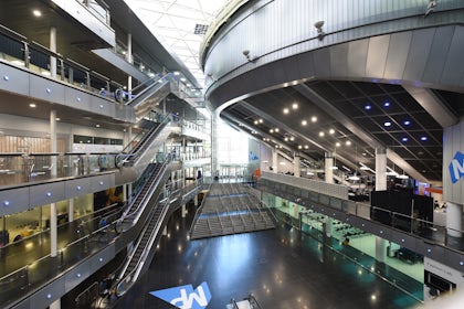 Atrium 5