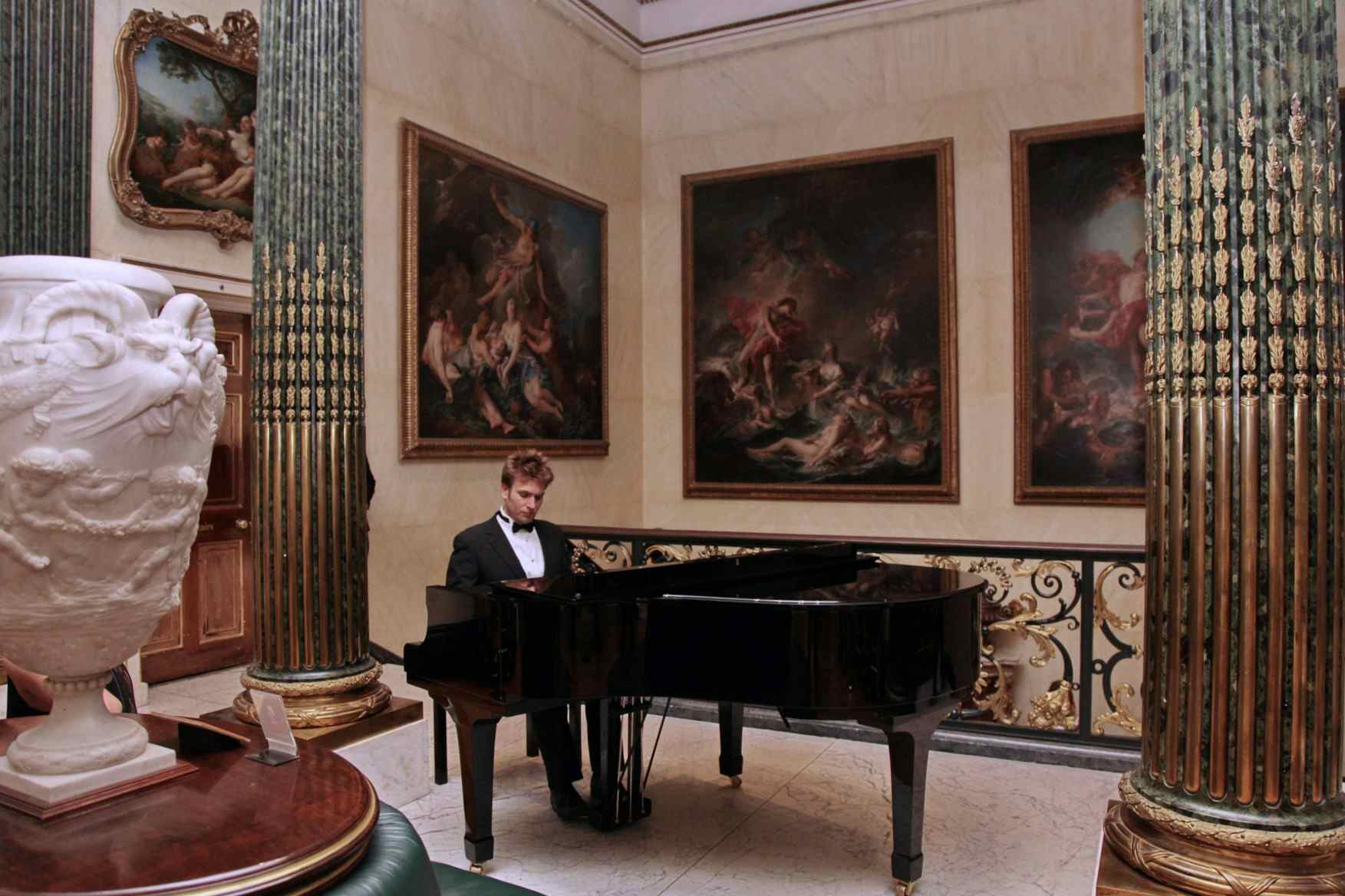 The Drawing Room Suite 2