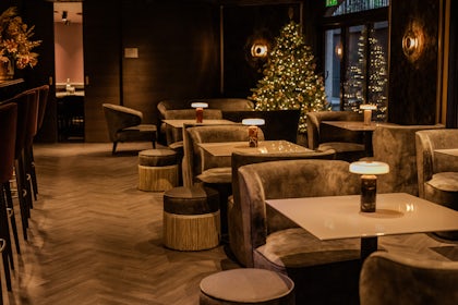 The Bar 6