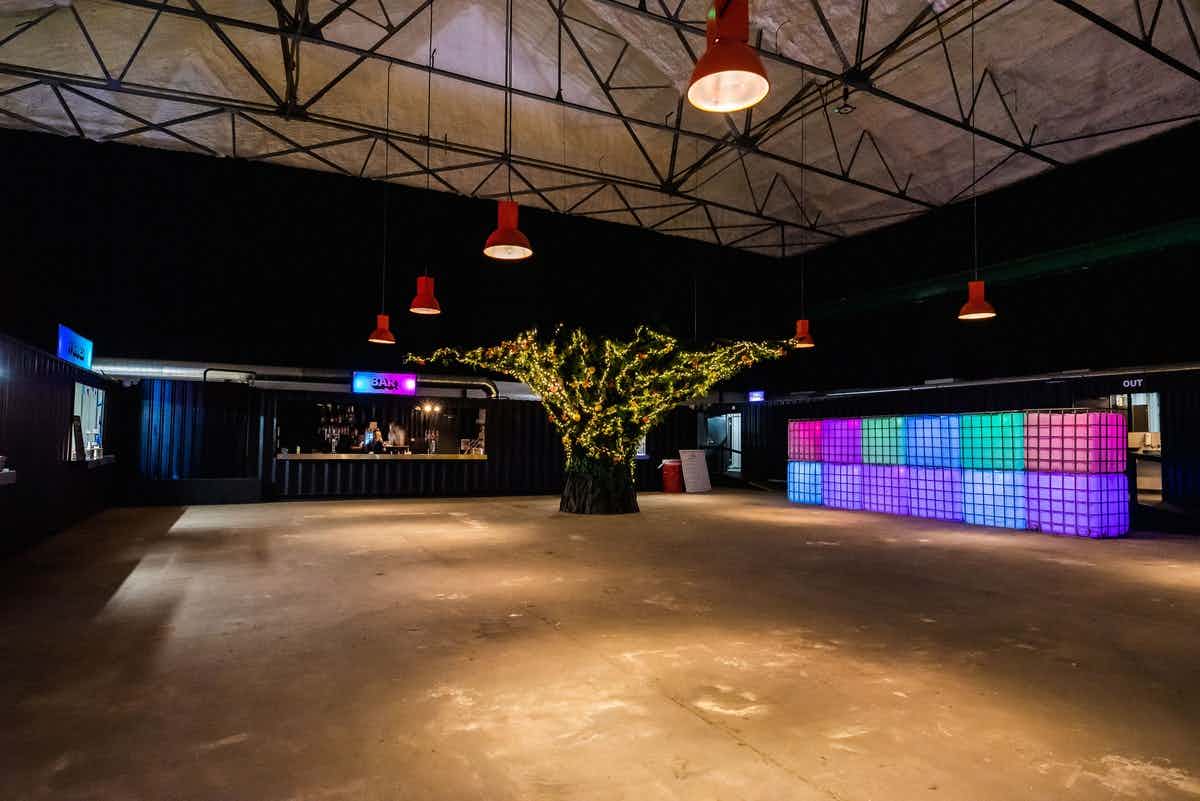 Treeside & Main Space 10