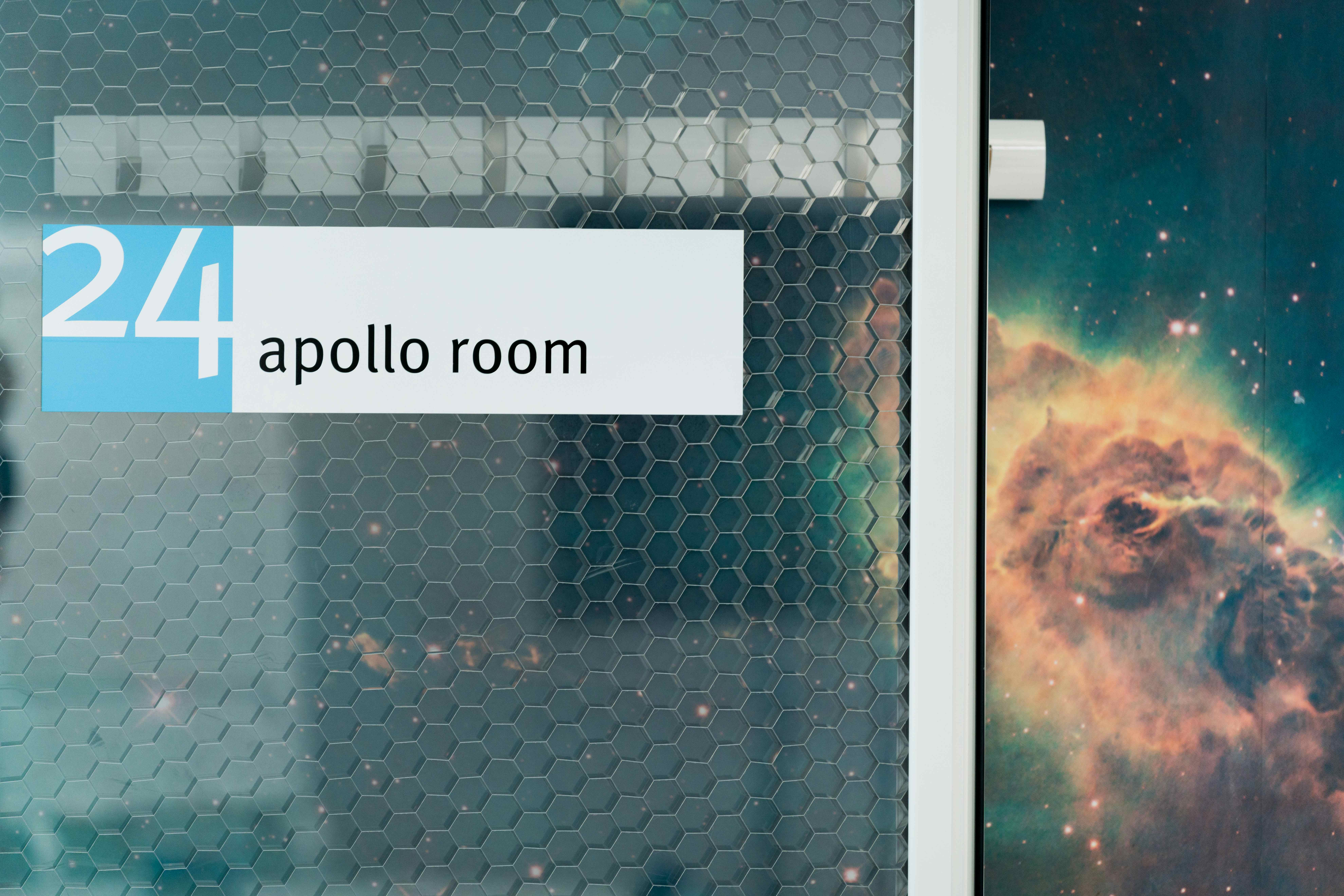 Apollo Room 6