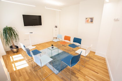 Telstar Room 4