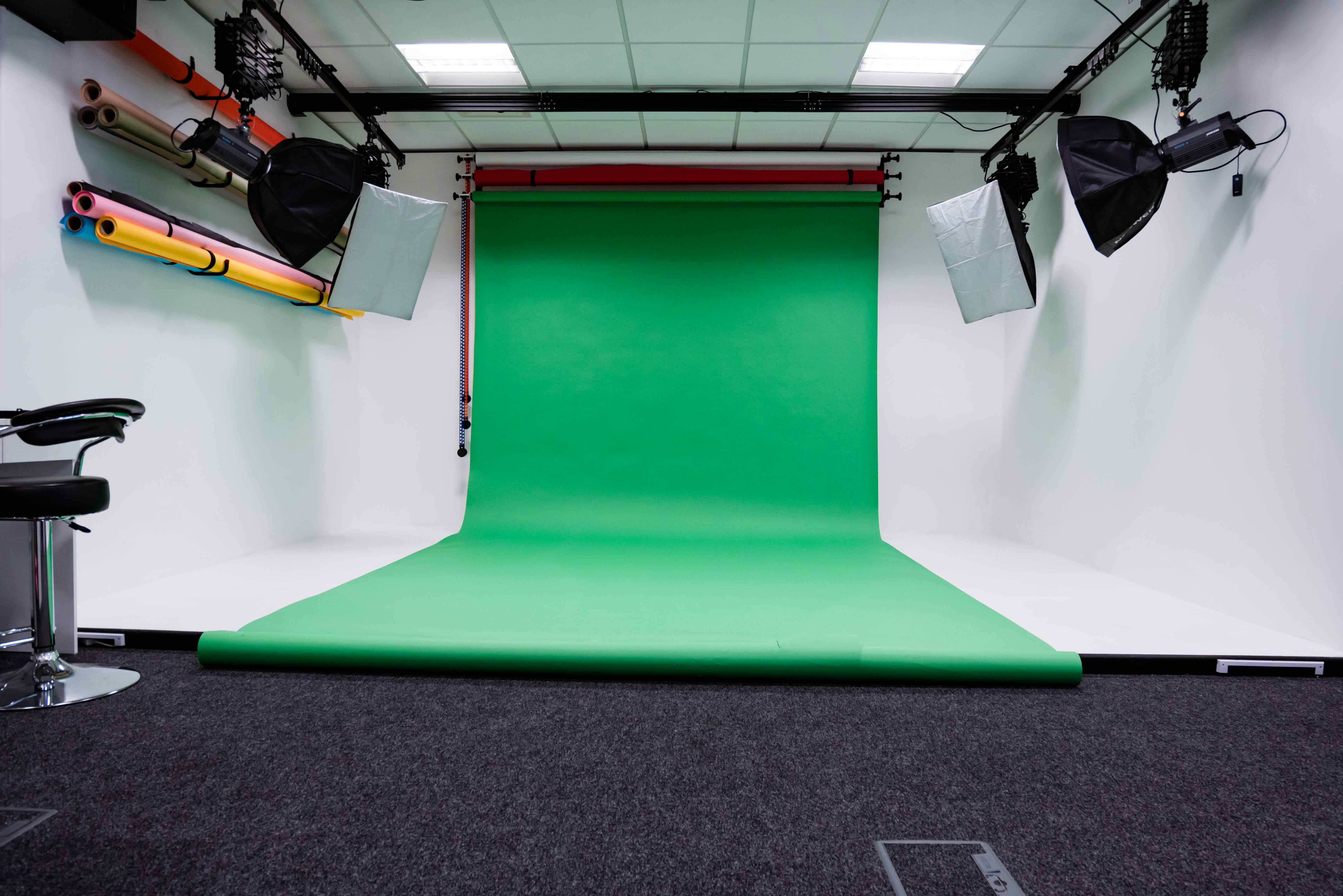 Photography & Flim Studio 11