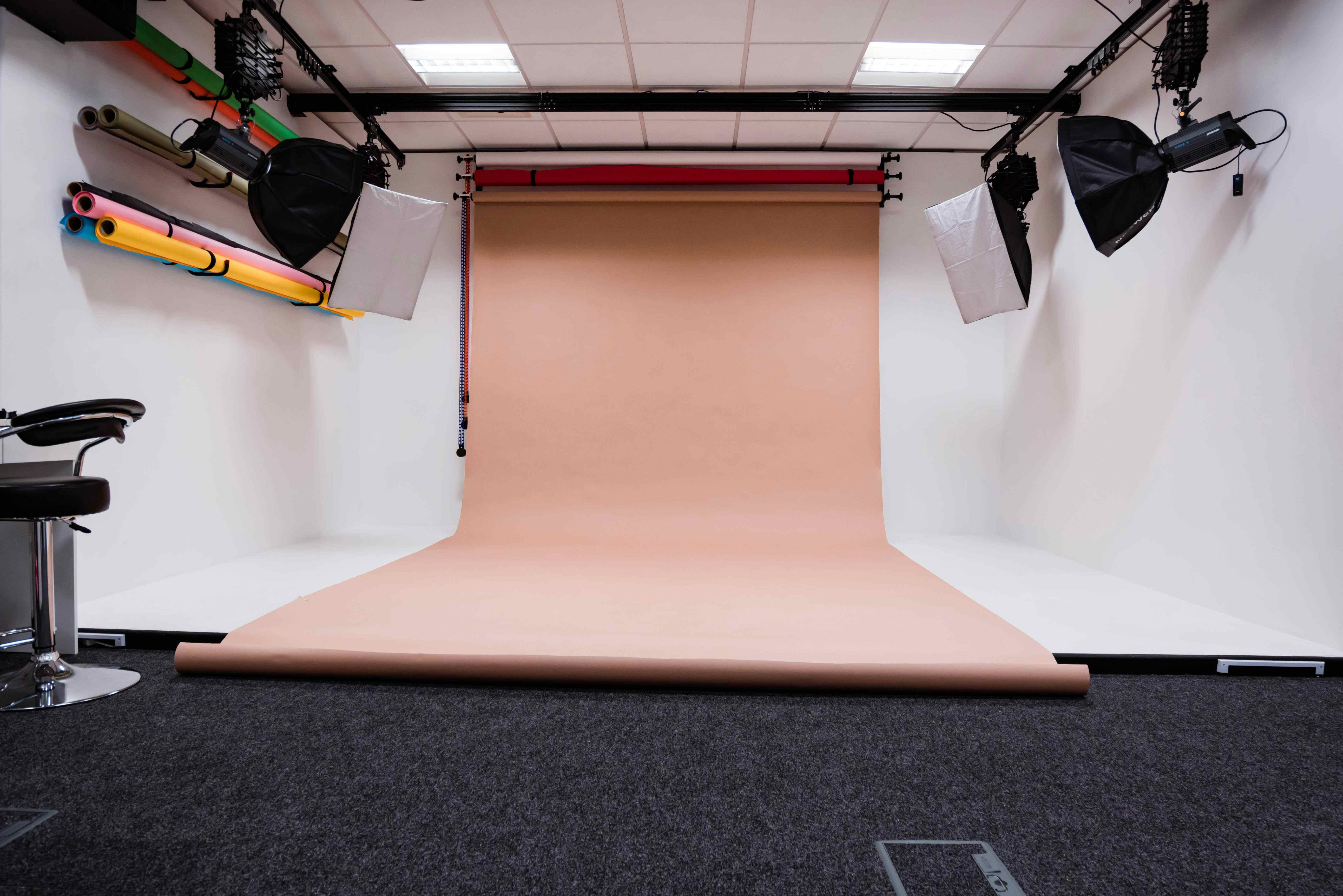 Photography & Flim Studio 12