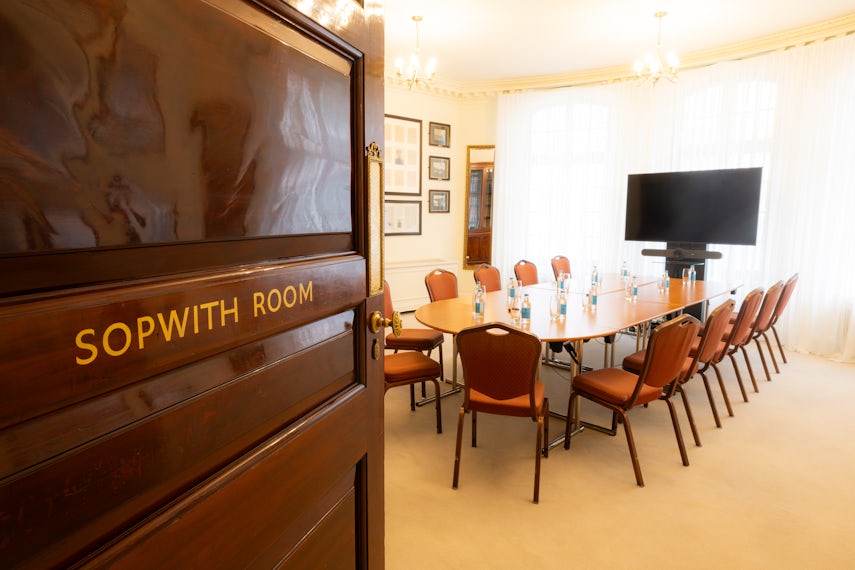 Sopwith Room 3D tour