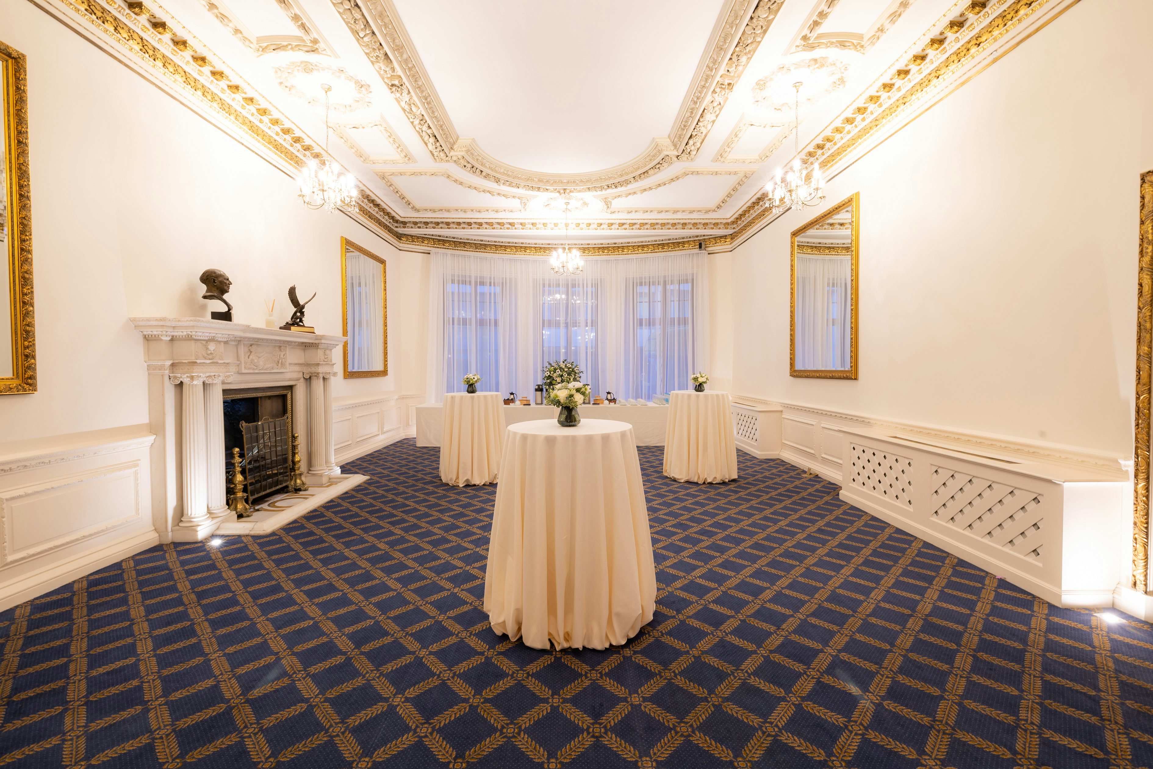 Marshall of Cambridge Room and Foyer 3D tour