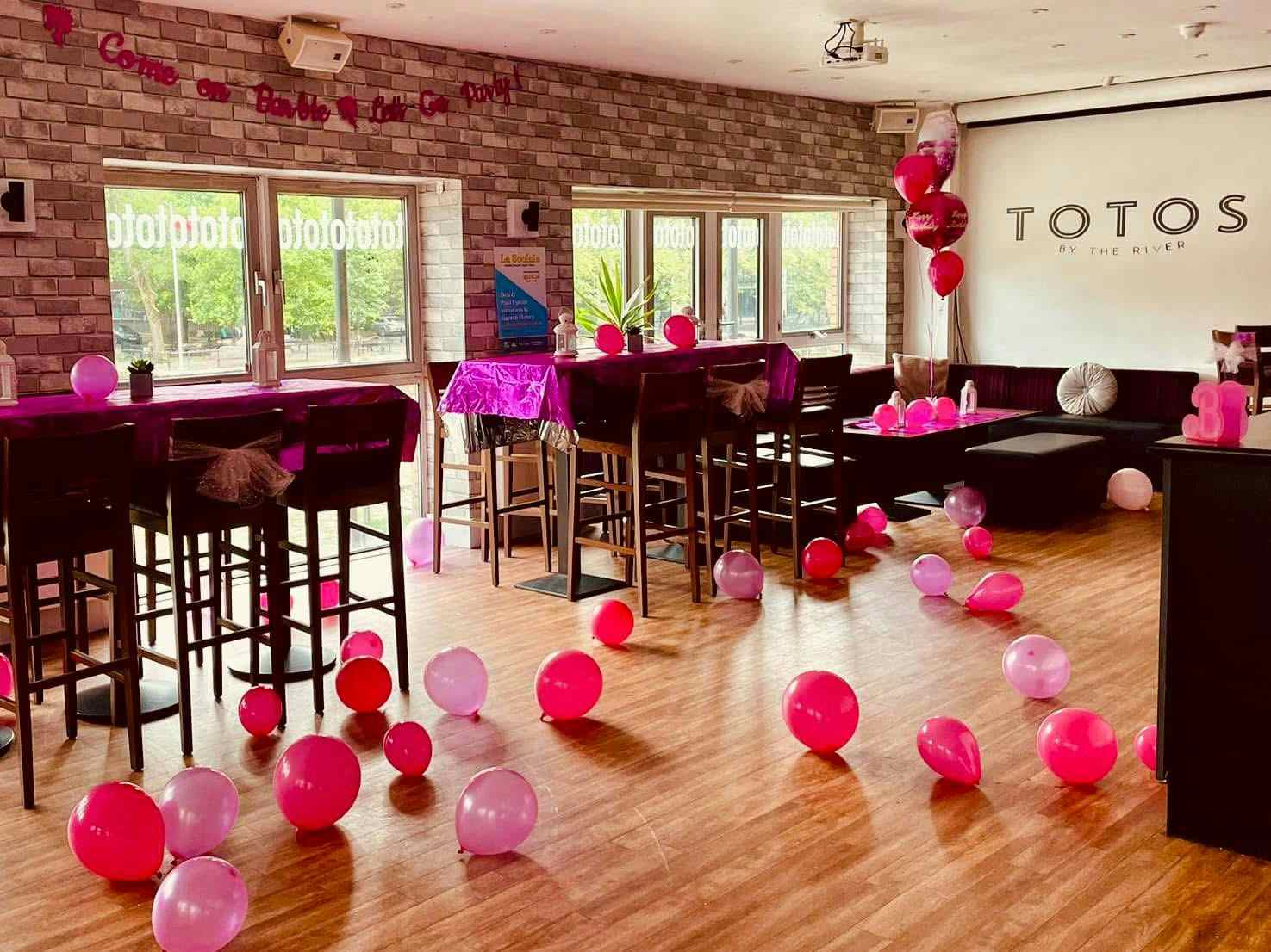 Private Lounge Bar 0