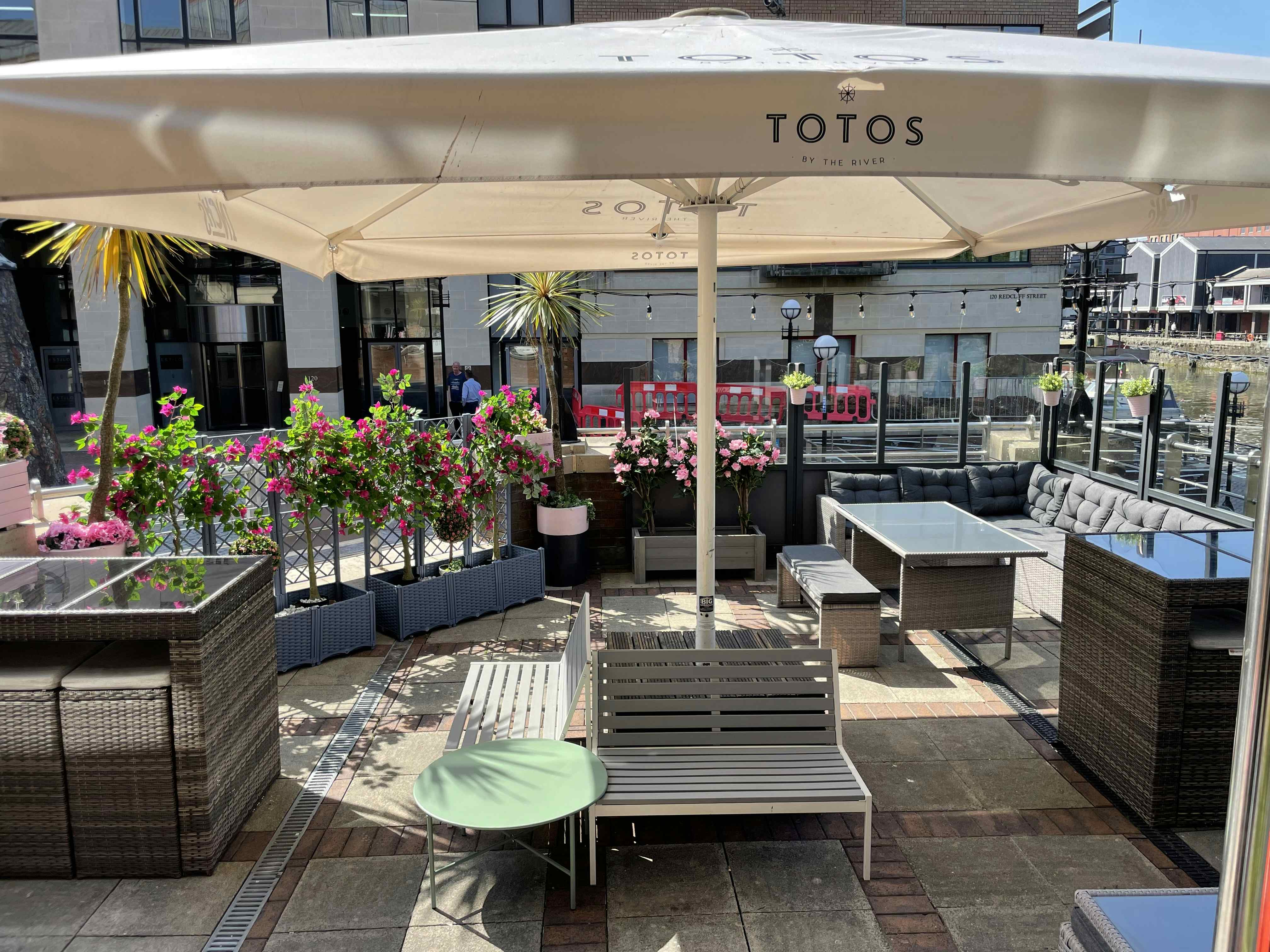 Private Lounge Bar 8