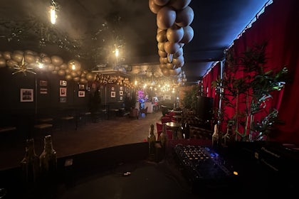 Whole Venue 27