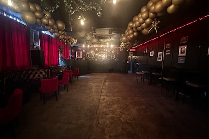 Whole Venue 28