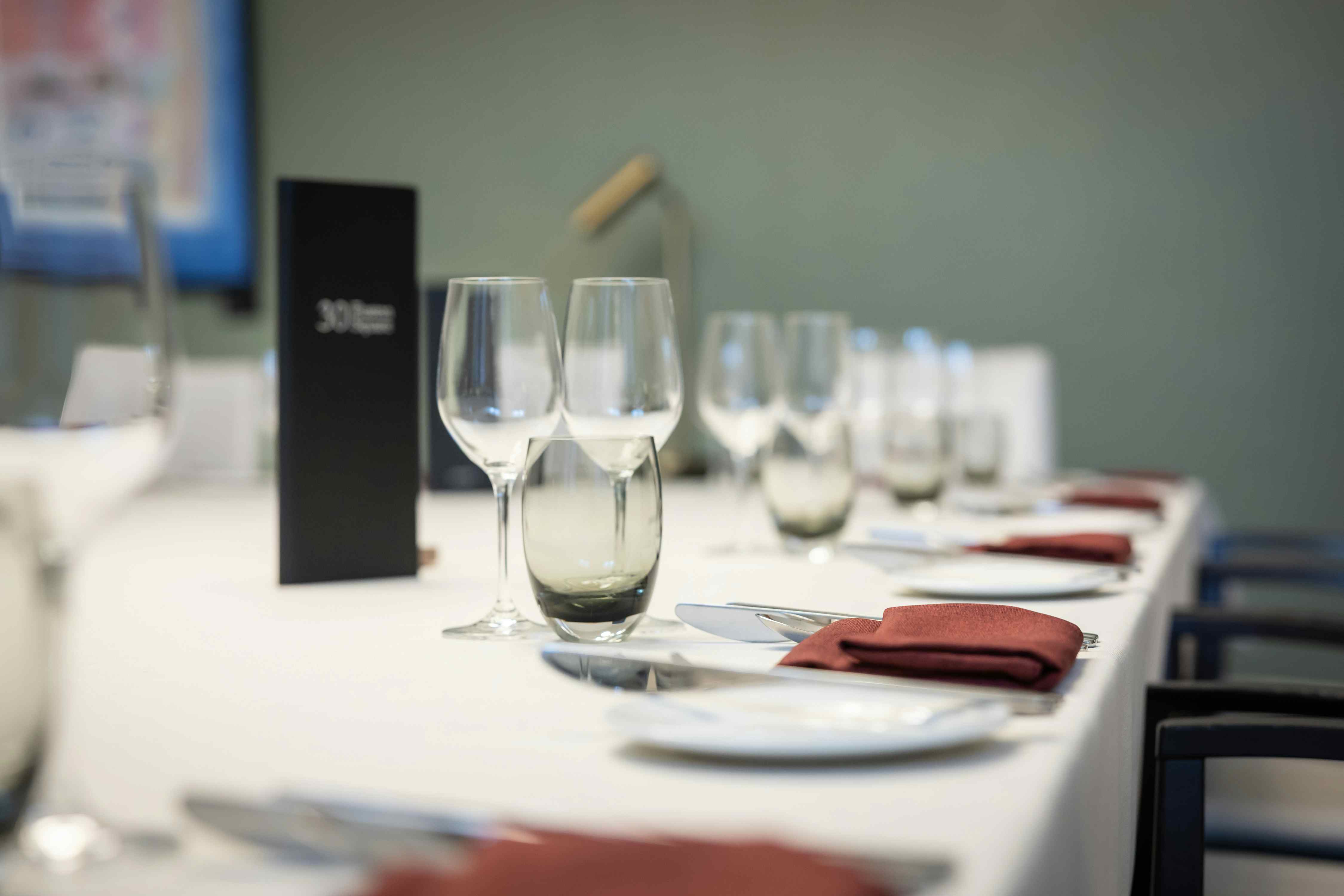 Beresford Pite, Heritage Room 8