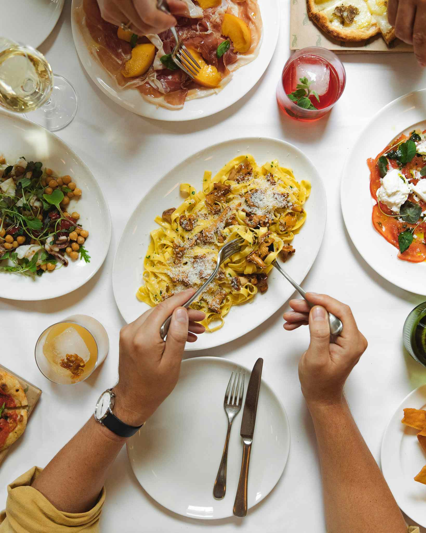 The Garden Room - Cocktail Bar & Private Dining Room  8