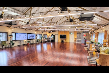 The New Victorian Loft 19