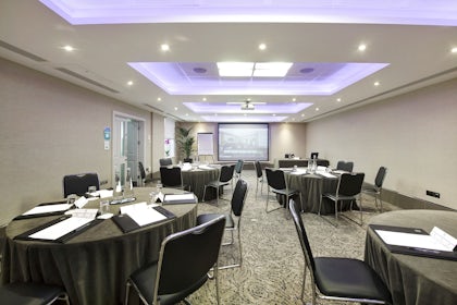 Titchfield Suite 4