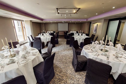 Crown Suite 2