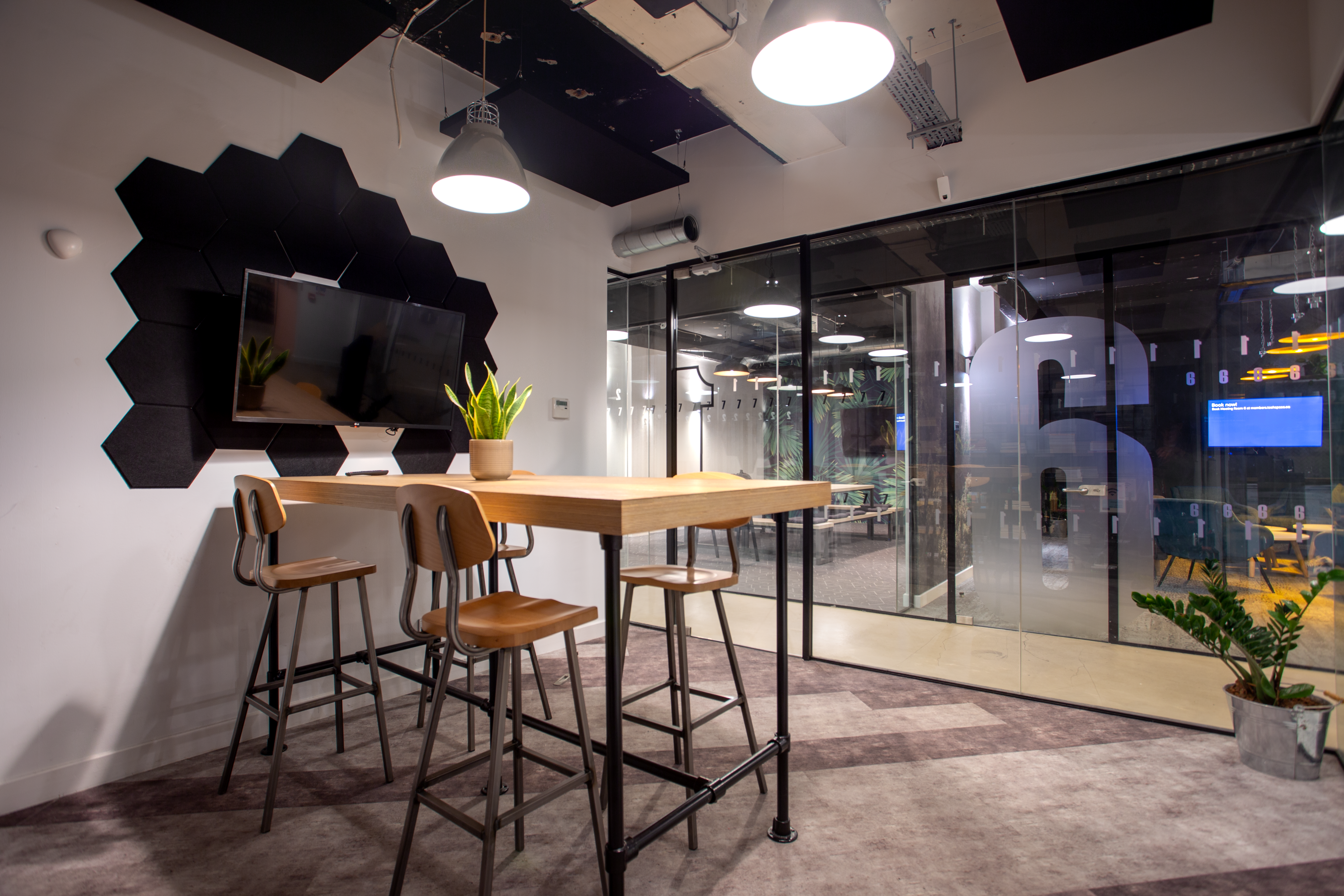 Meeting room for 4 people (MR2) 1