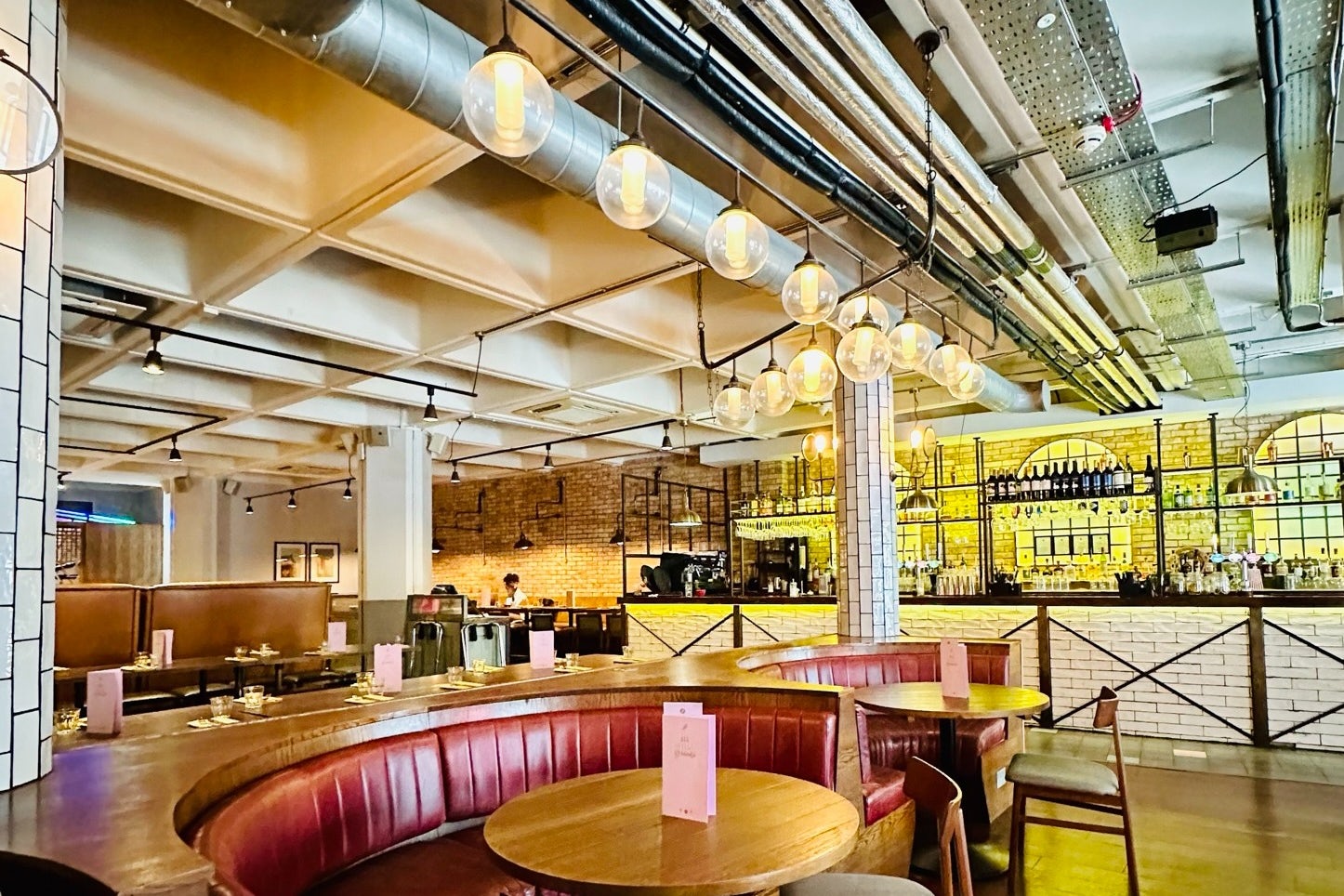 Main Hall Exclusive 2