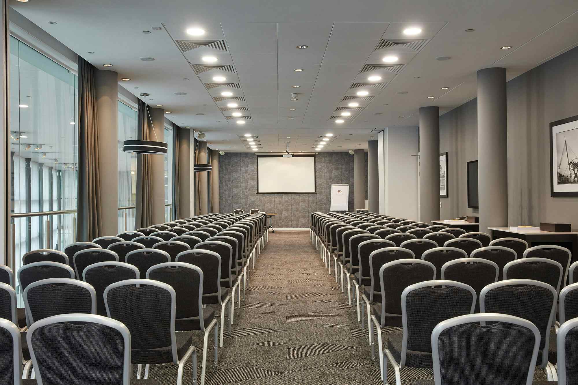 Atholl & Linlithgow, Doubletree By Hilton Hotel Manchester - Piccadilly