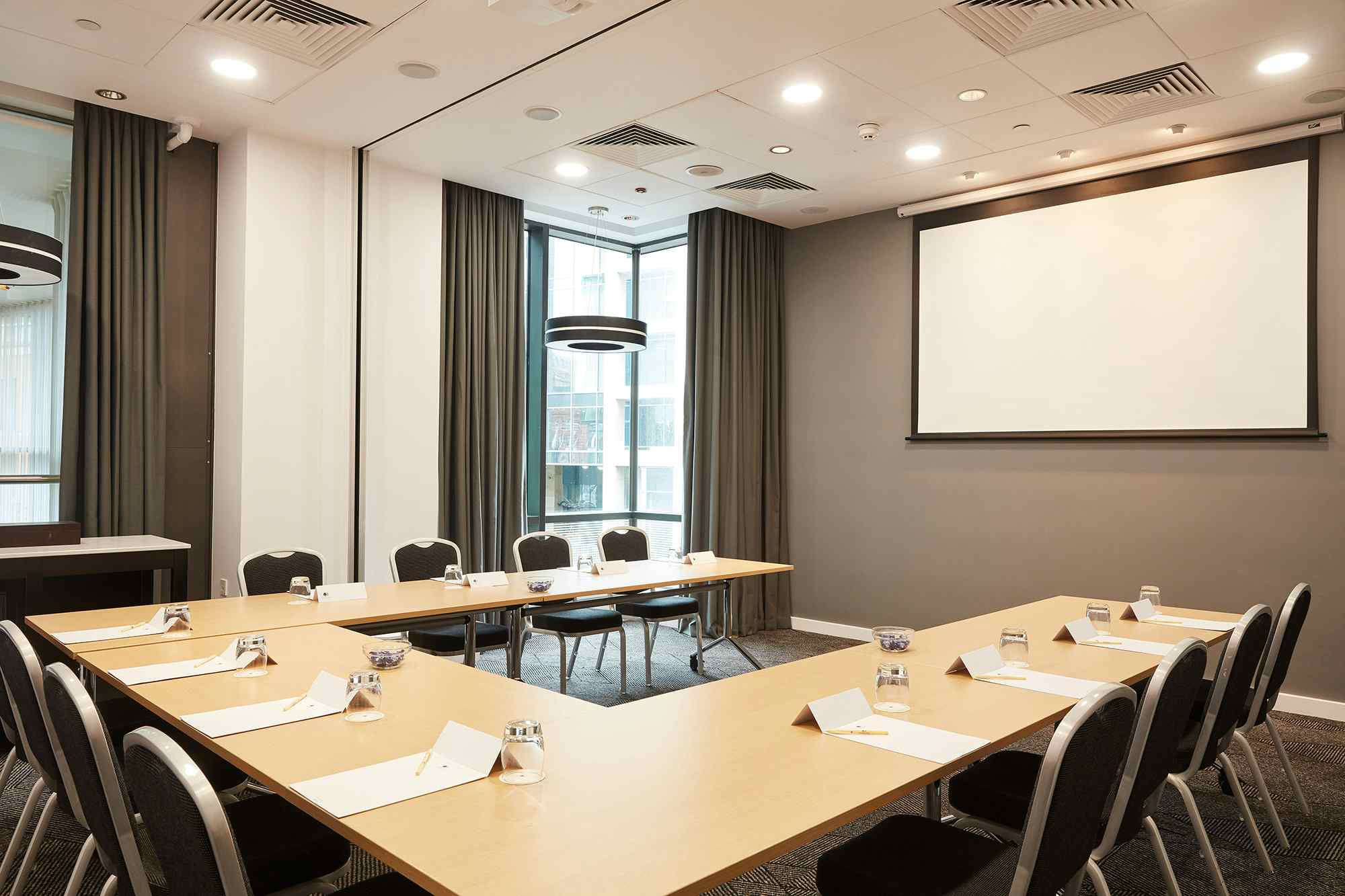 Holyrood & Borthwick, Doubletree By Hilton Hotel Manchester - Piccadilly