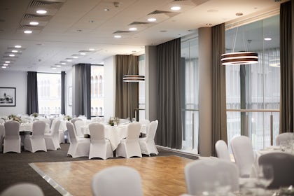 Palaces Suite 1