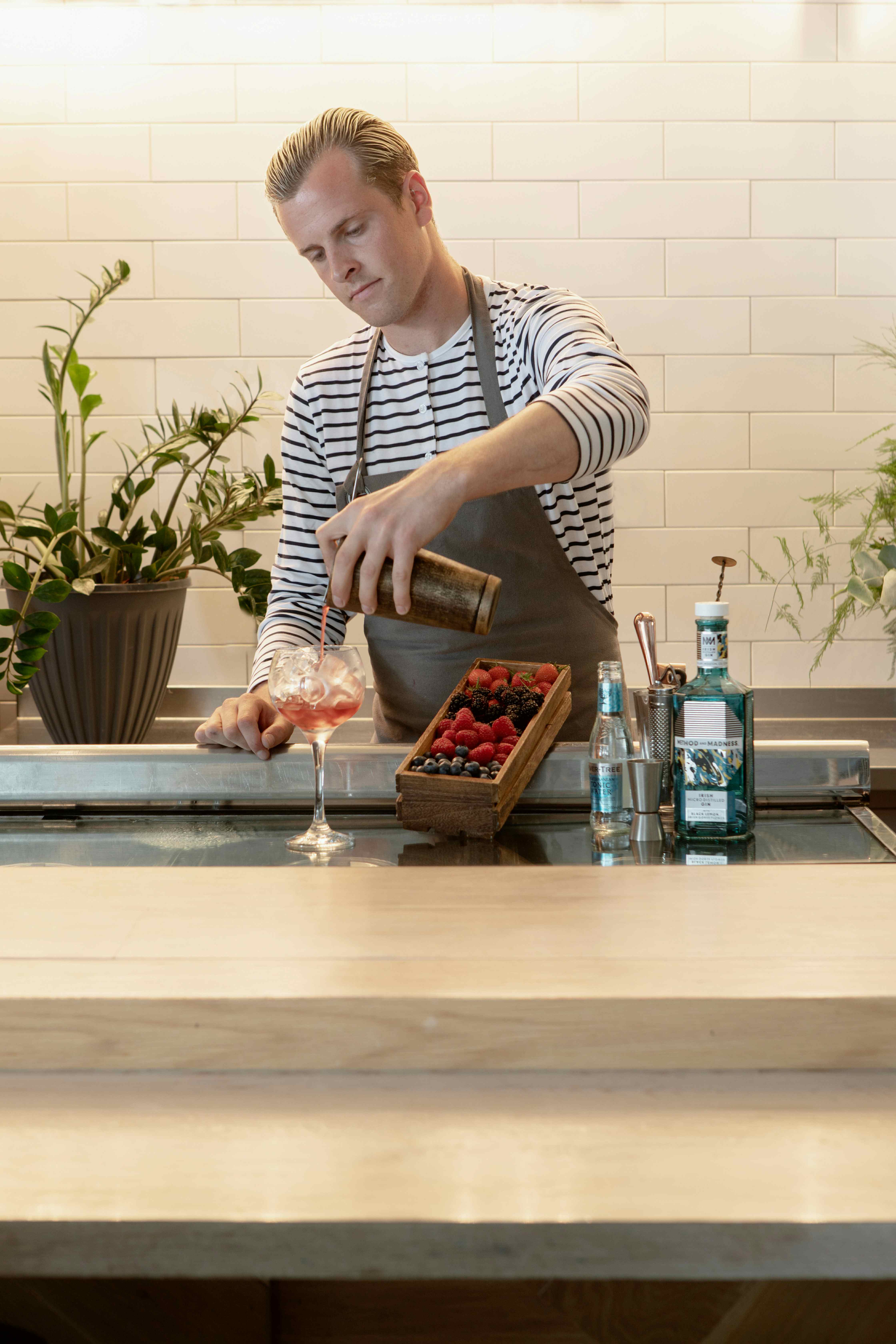 The Ocean Bar & Bistro 8