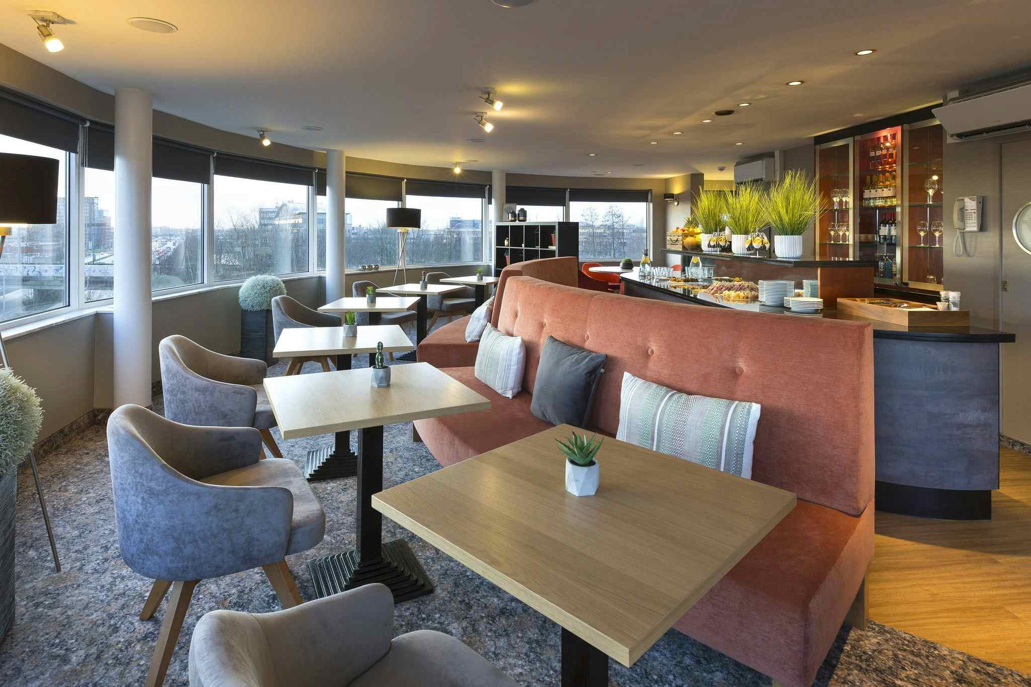 Executive Boardroom 2