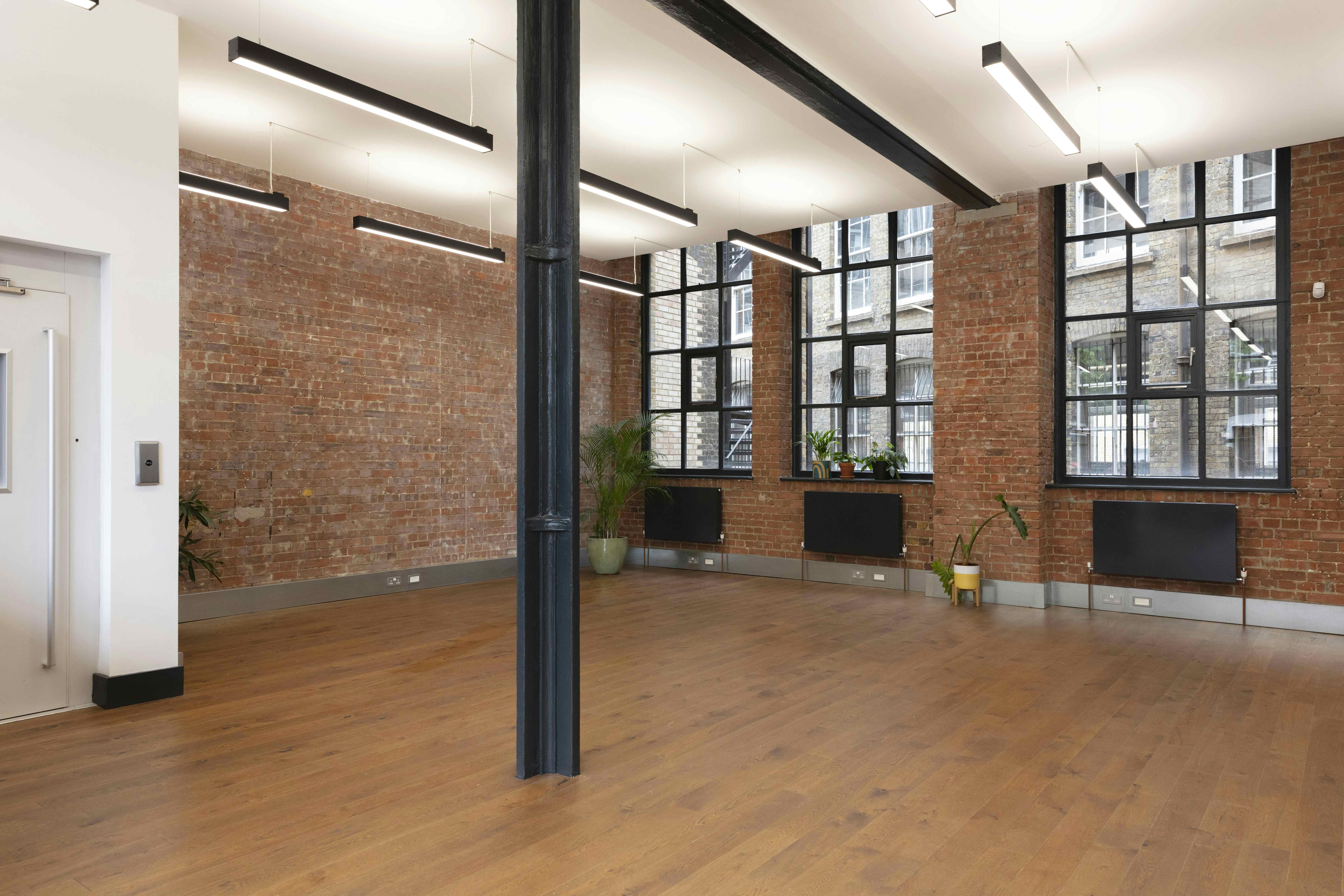 Ona. Studio - Central London Photo / Video Studio 8