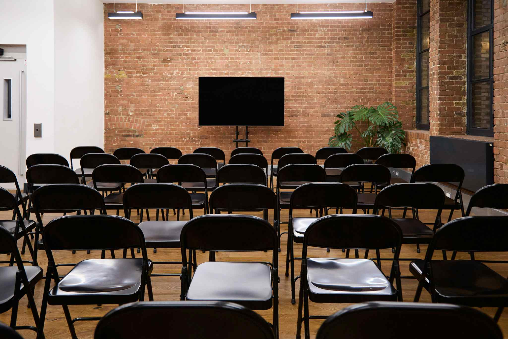 Ona. Studio - Central London Photo / Video Studio 18