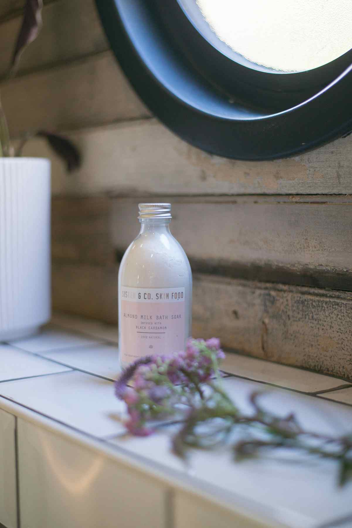 Boat One - Main Area 6