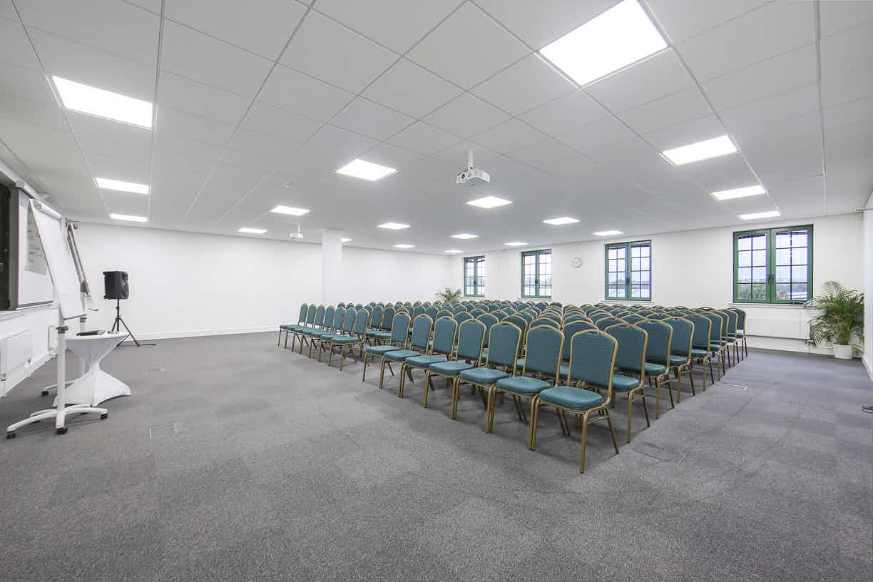 Premier Suites - Conference Room  1