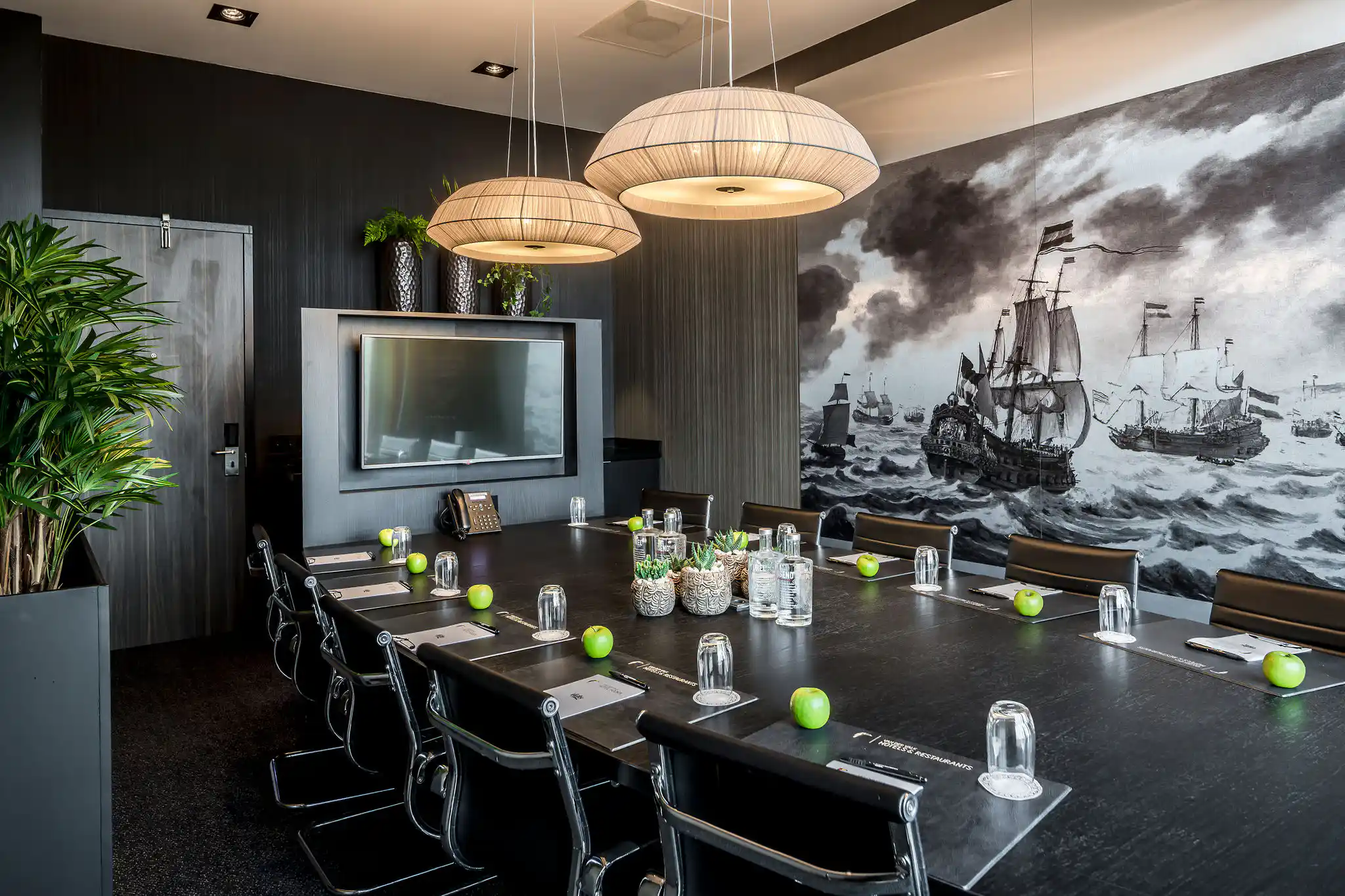 Book Pinas at Van der Valk Hotel Hoorn. A Hoorn Venue for Hire – HeadBox