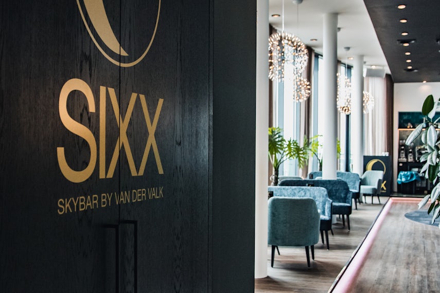 SIXX skybar 0