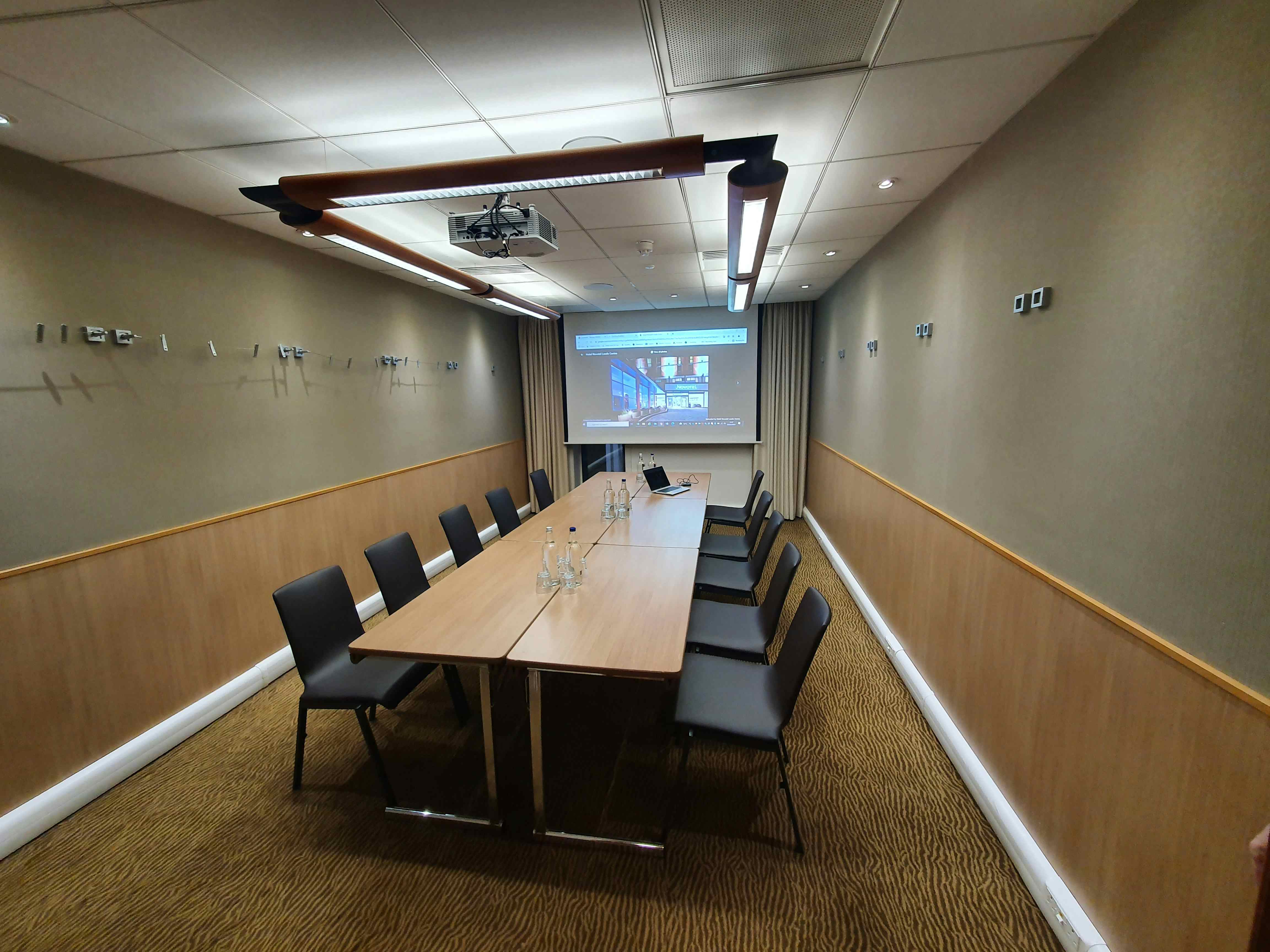 Meeting room 3 2