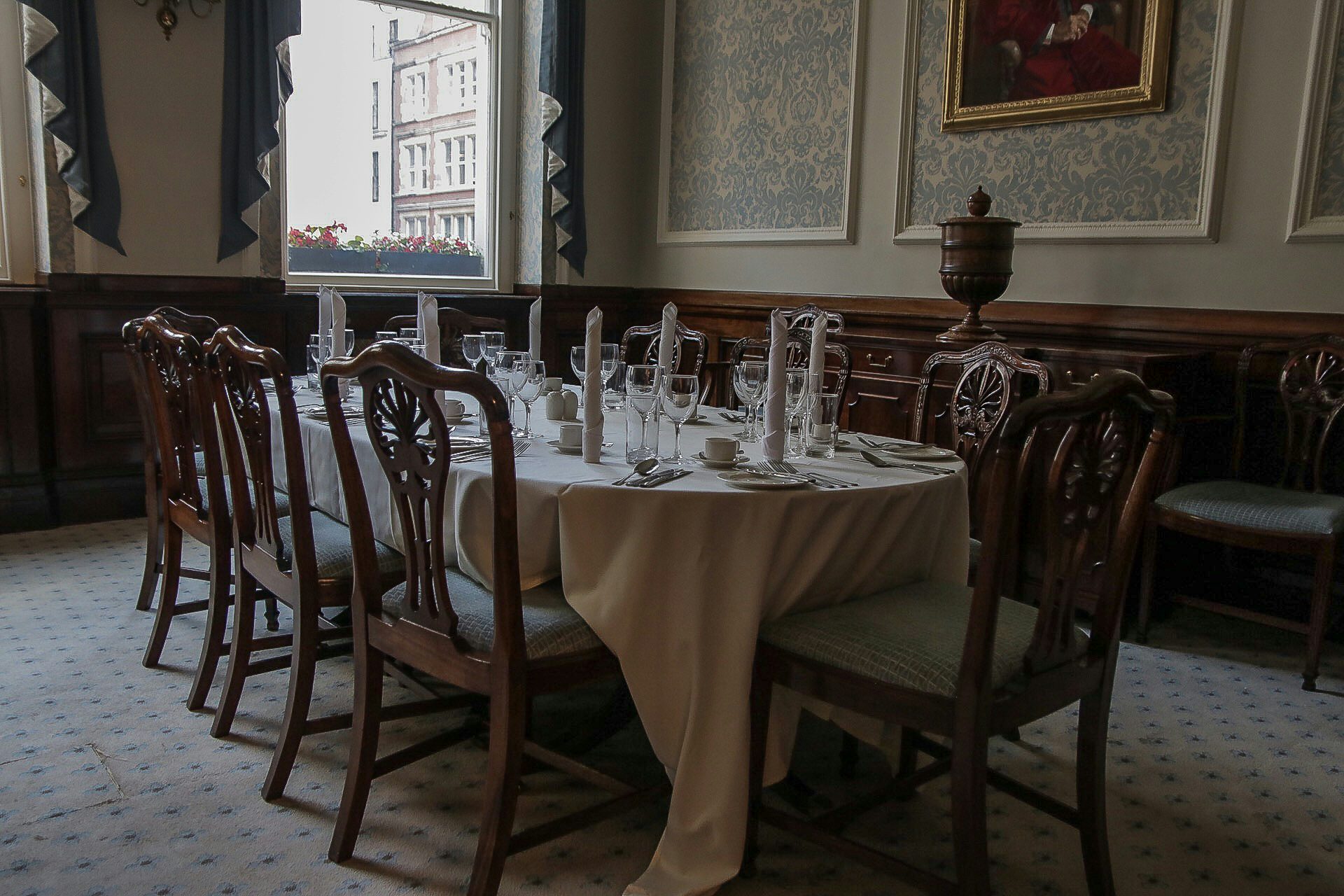 The Mike Clare Room 2