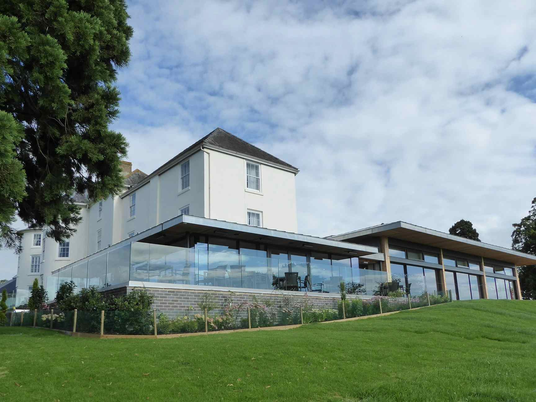 The Berkeley Bar & Terrace 1