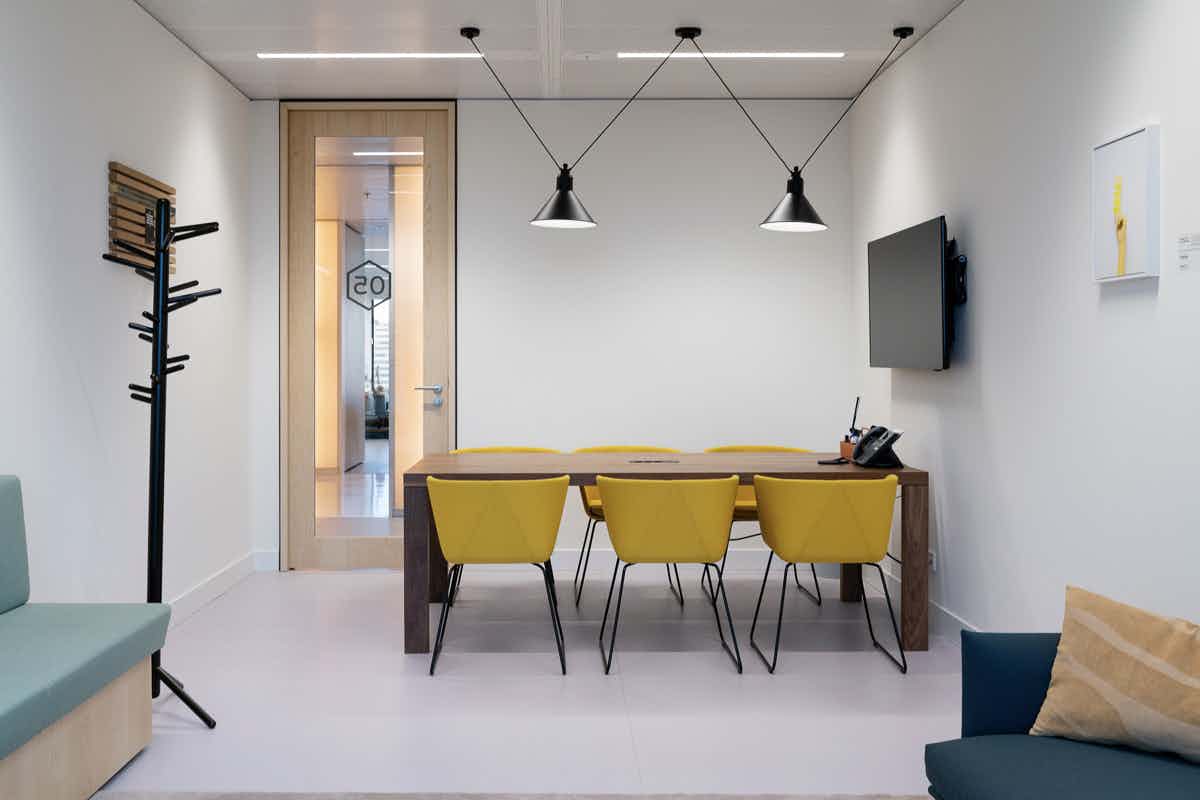 Meeting room 5, Spaces Schiphol