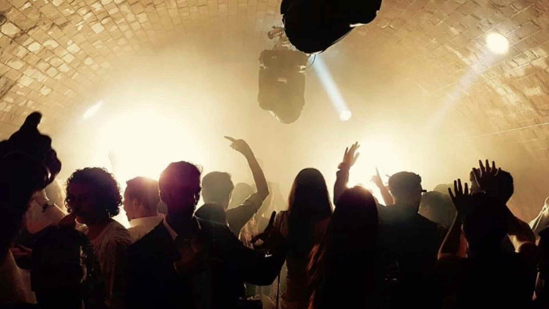 Old Street Arches 10