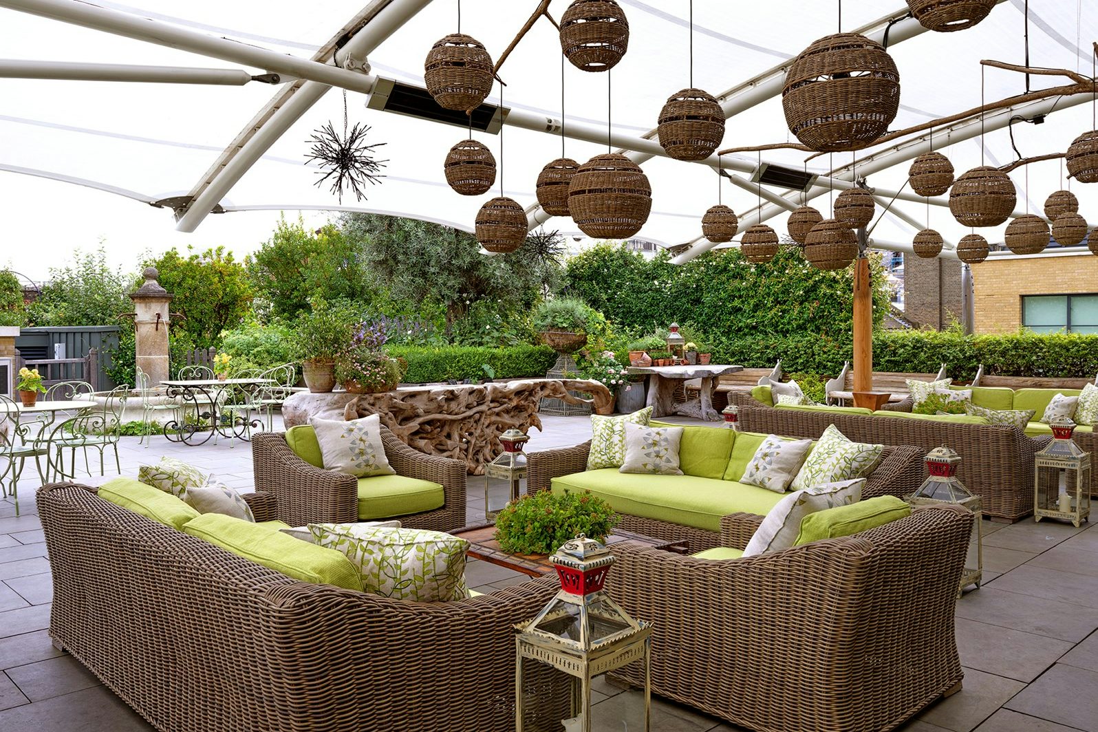 The Roof Terrace 3D tour