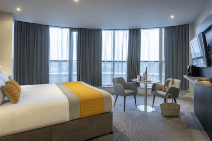 Darcy Suite 1