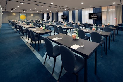 Emerson Room 1
