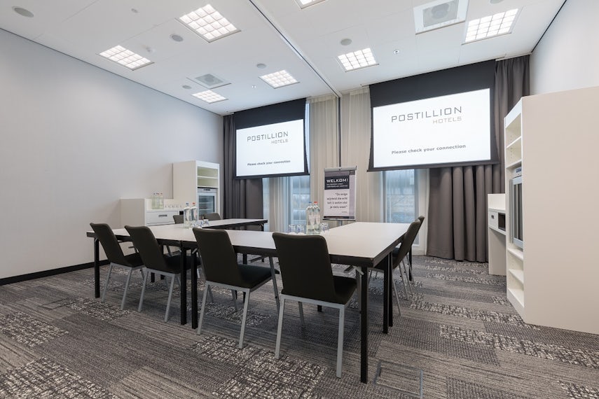 Meeting room 31+32 0