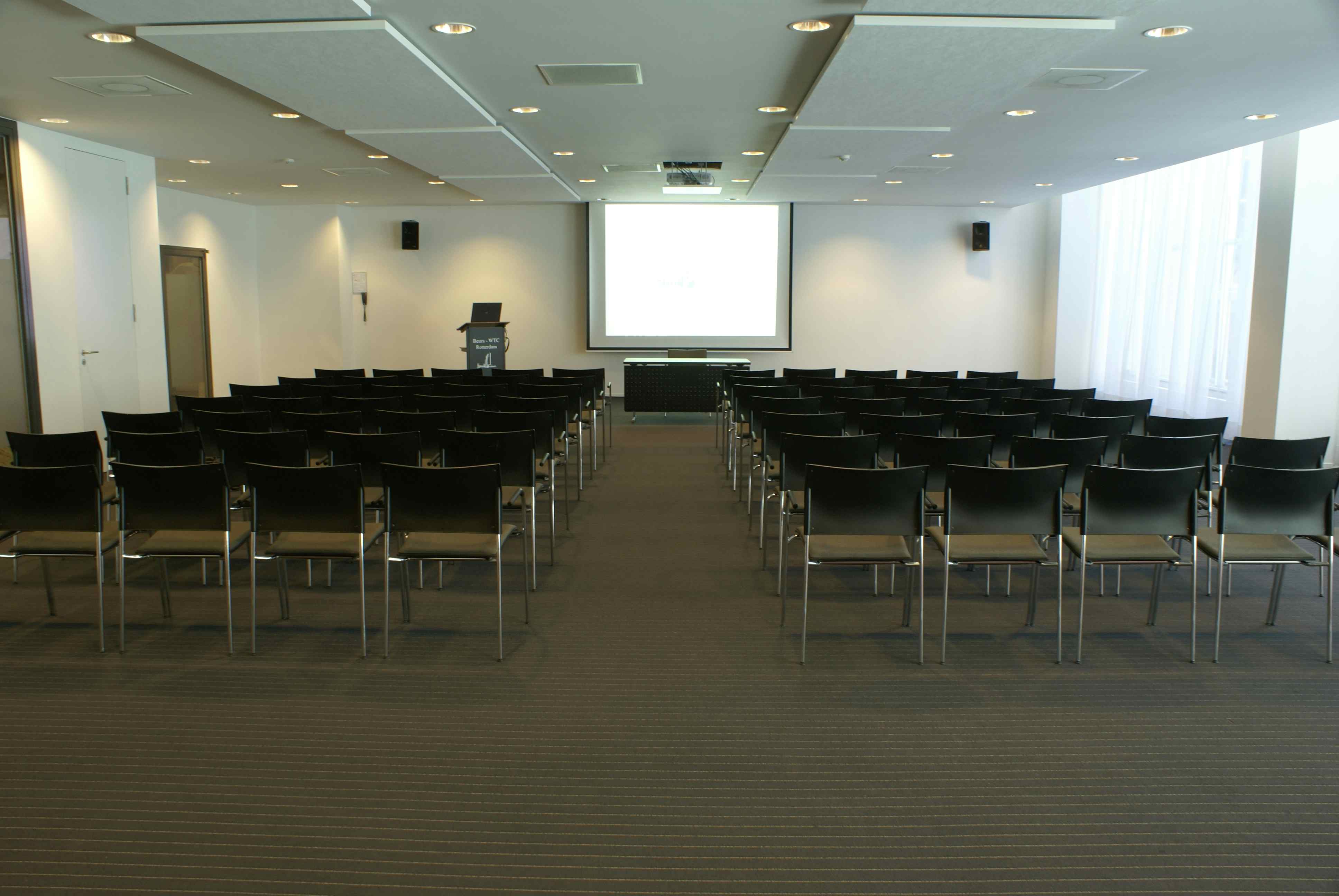 Van Oldenbarnevelt Room 1