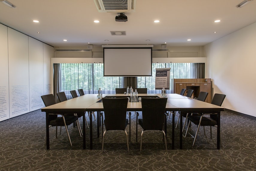 Meeting room 10 0