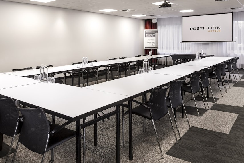 Meeting room 1 0