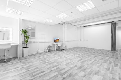 Studio 3 10
