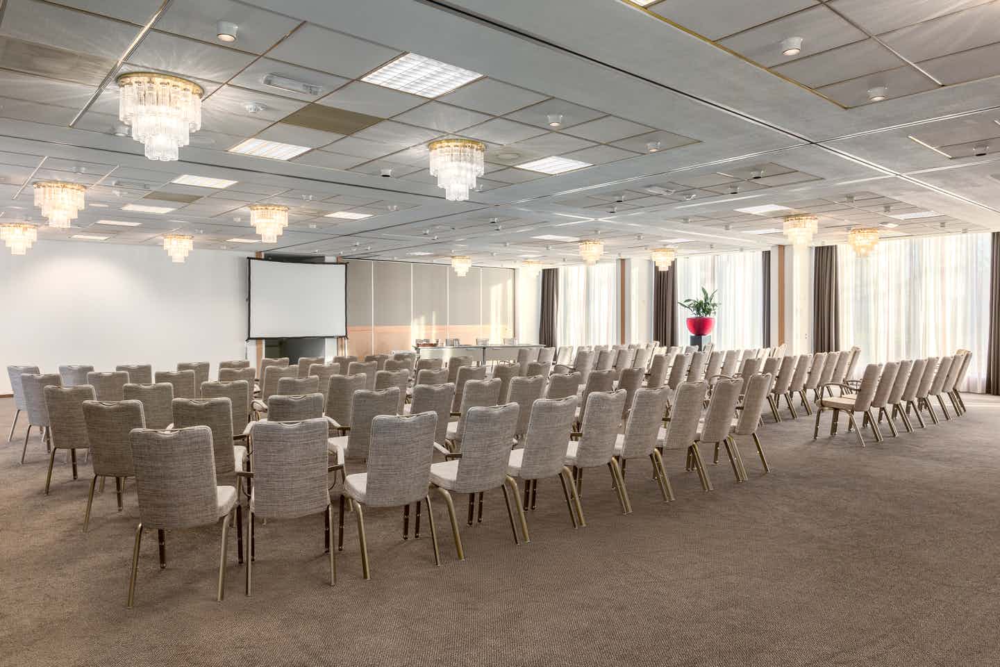 Meeting Rooms 1+2+3 or Meeting Rooms 4+5+6