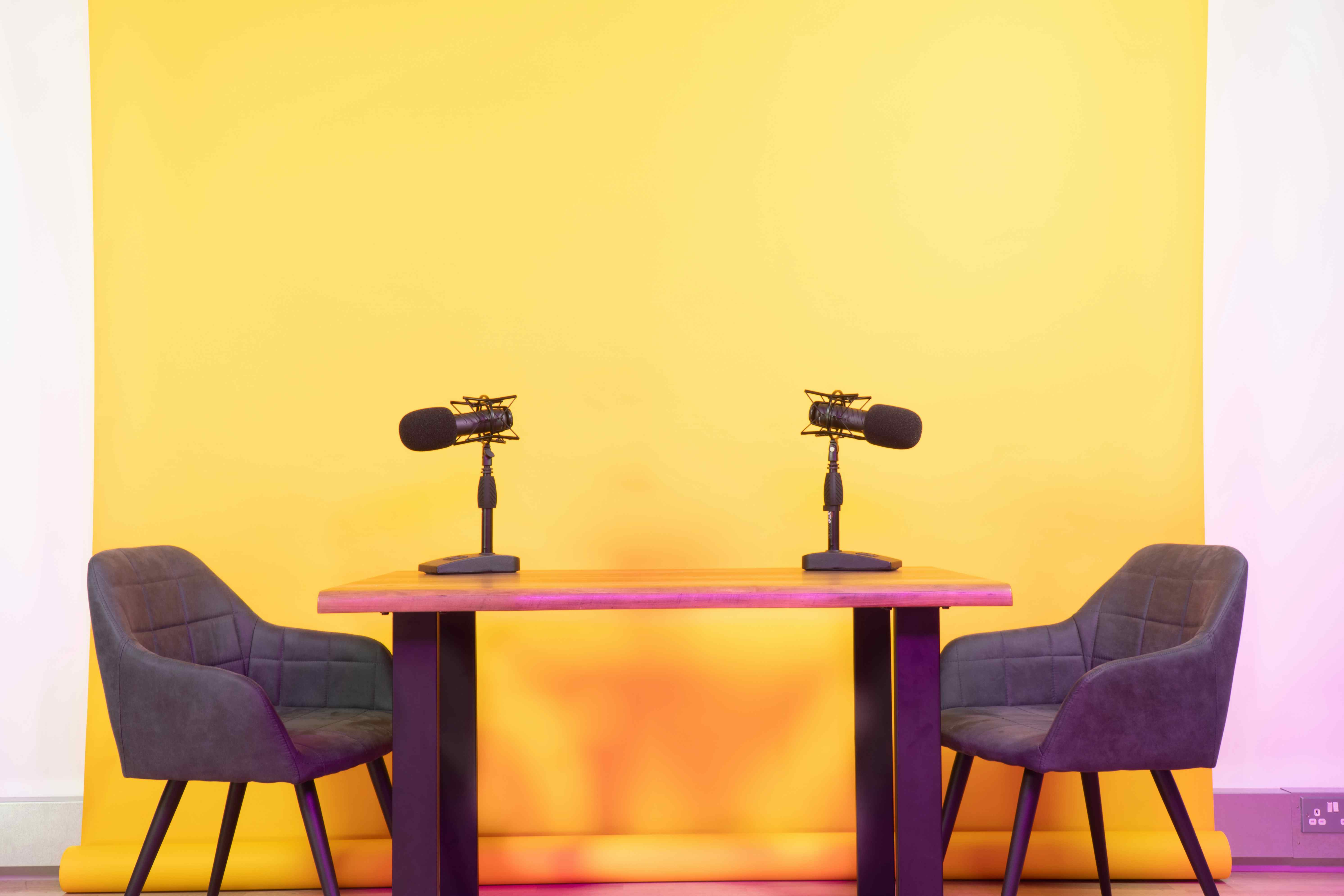 Podcast Studio Hoxton 5