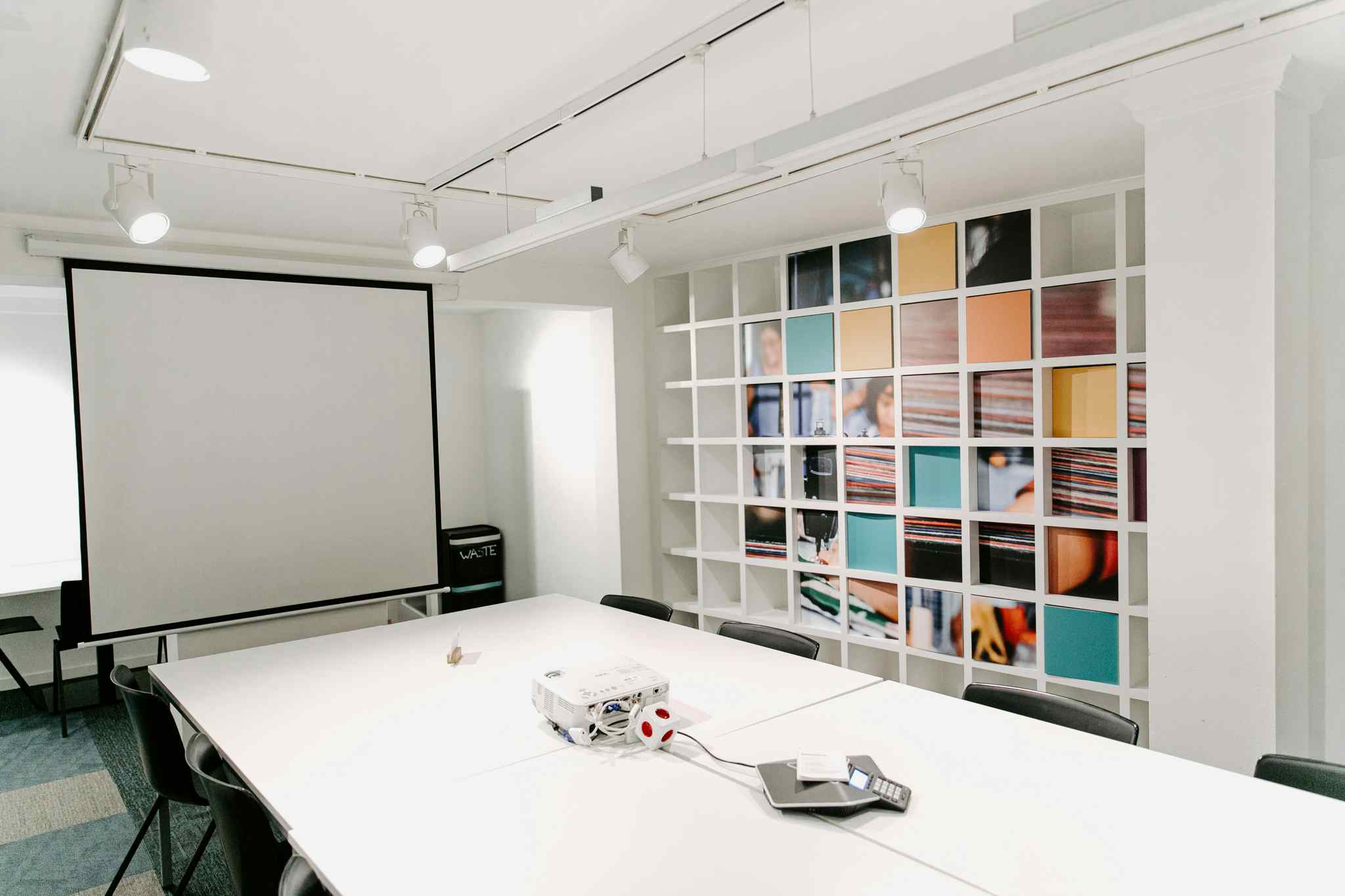 Good Work Meeting Space